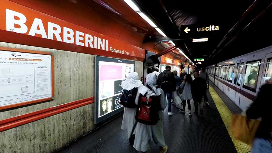 Metro en Roma
