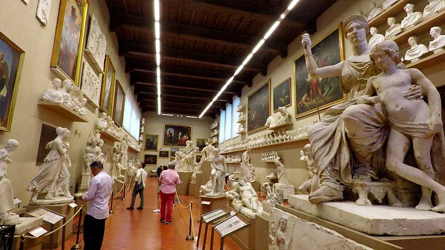 galeria de la academia de florencia en italia
