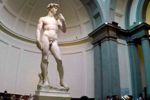 que ver en la galería de la academia de florencia italia