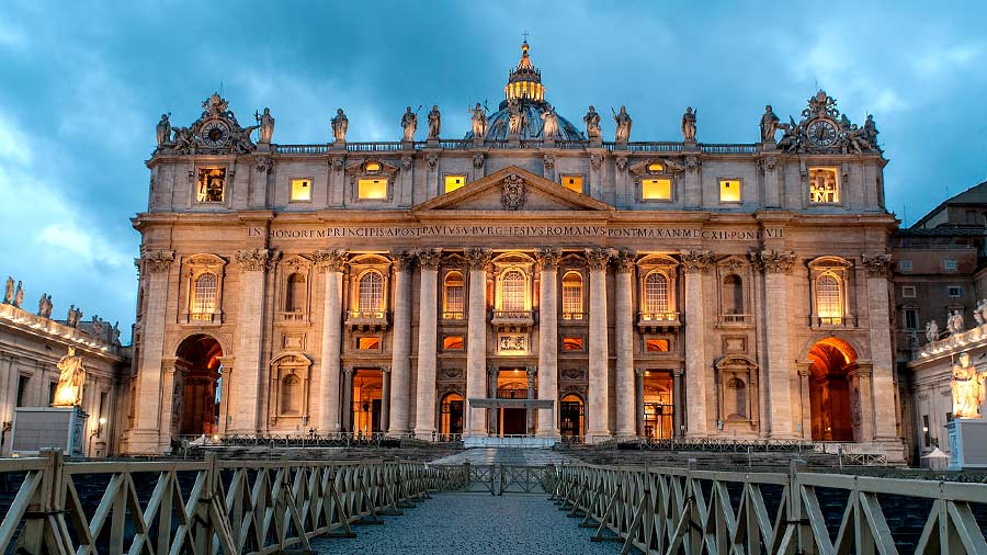 Temblar periódico falta de aliento La Basílica de San Pedro del Vaticano en Roma | Los Viajes de Grimes