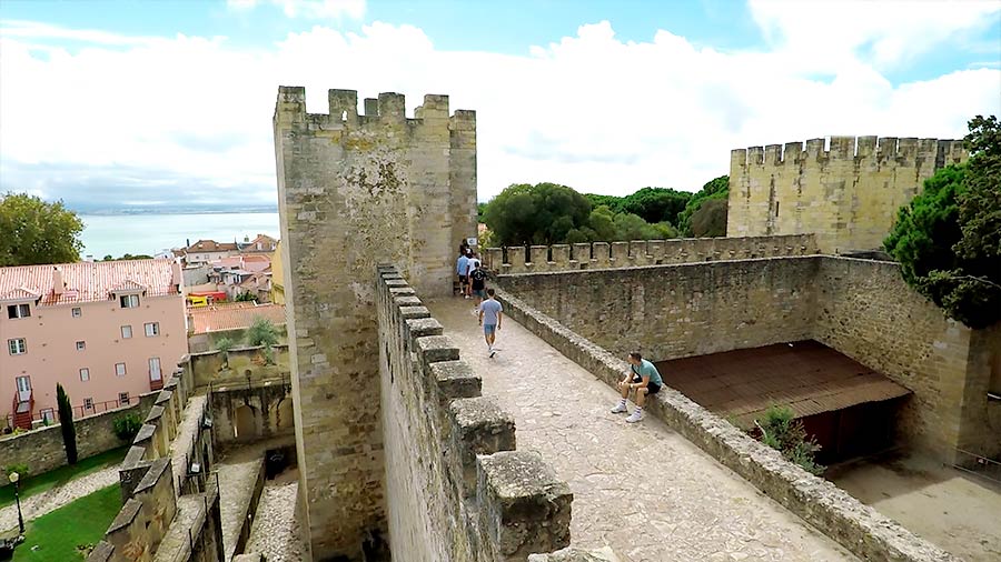 Vista del Castillo de San Jorge desde una de sus torres.