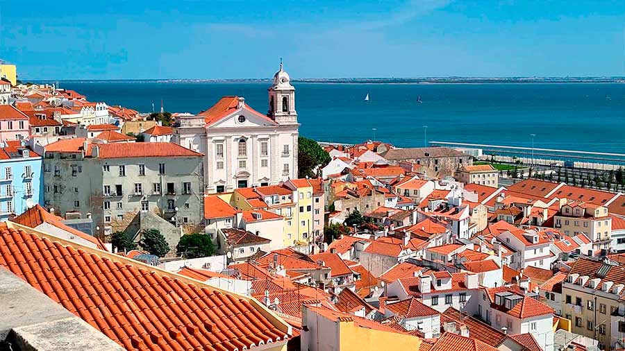 Alfama Lisboa El Barrio Del Fado Y El M s Aut ntico Los Viajes De 