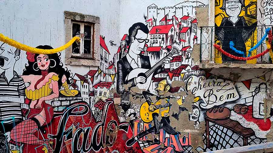 Grafiti de Fado en el Barrio de Alfama