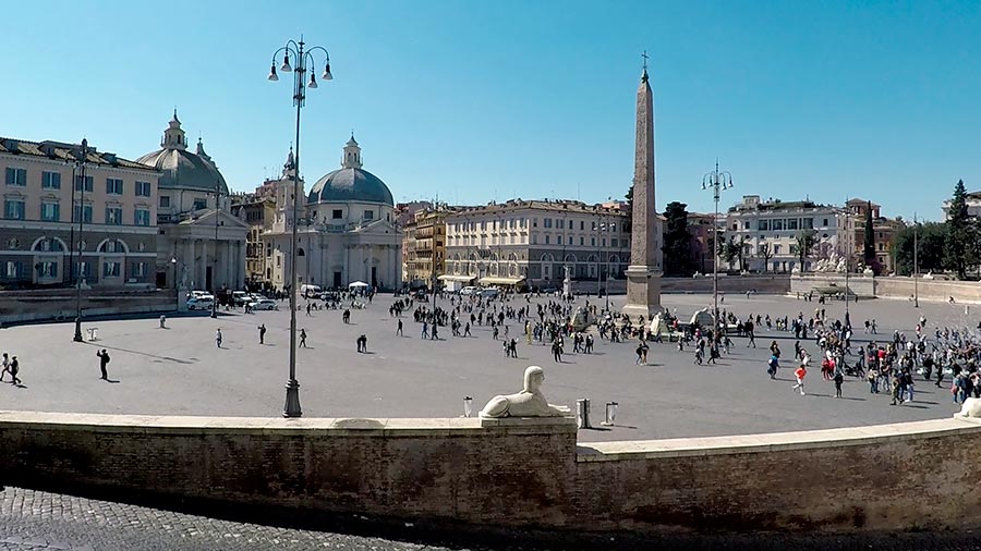 plaza en roma