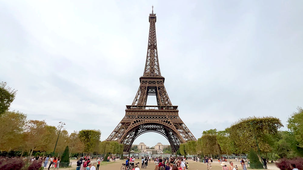 Torre Eiffel desde el Campo de Marte de París