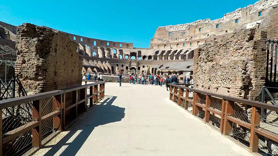 La arena del coliseo romano